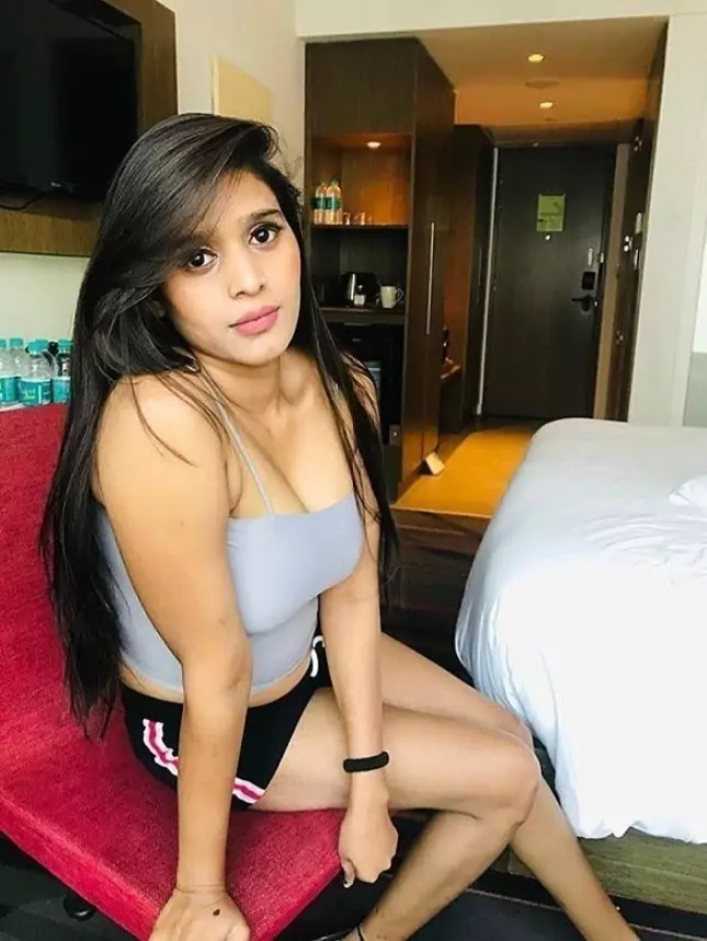 कॉल गर्ल्स सर्विस  सेनापति बापत रोड